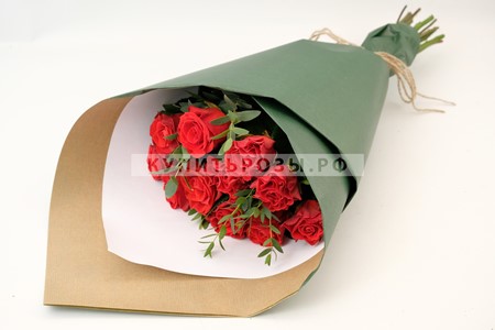 Букет роз Александровский сад купить в Москве недорого